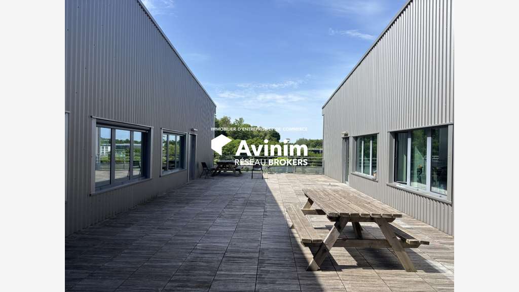 Bureaux premium 244m² R+1 à louer à Besançon