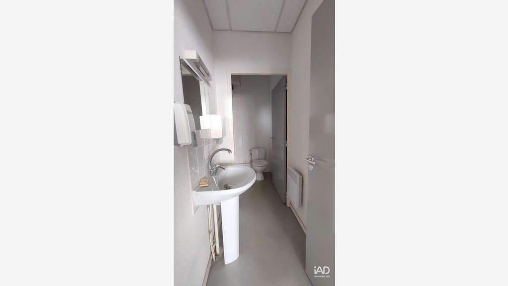 A louer bureaux 106m² RDC à Besançon quart. Butte