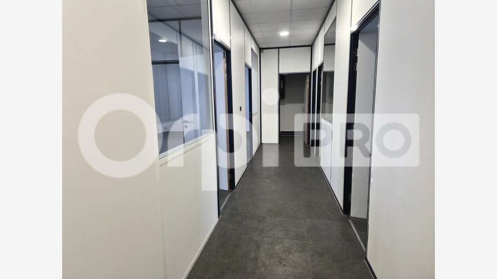 Bureau 110m² R+2 à louer à Bétheny centre
