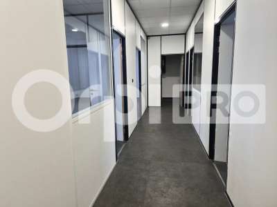 Bureau 110m² R+2 à louer à Bétheny centre