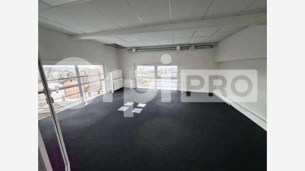 Bureau 360m² R+2 à louer à Bétheny