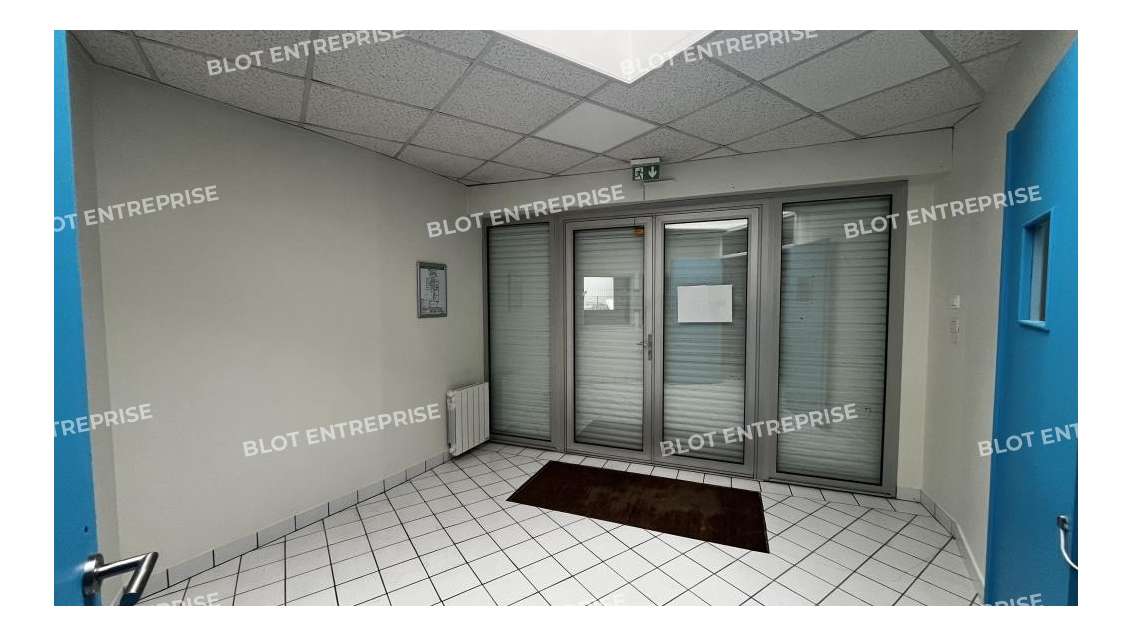 A louer bureaux de 221m² + parkings à Betton
