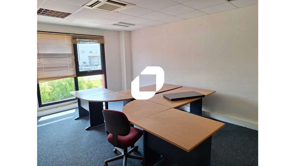 A louer Bureaux 450m² Beychac et caillau
