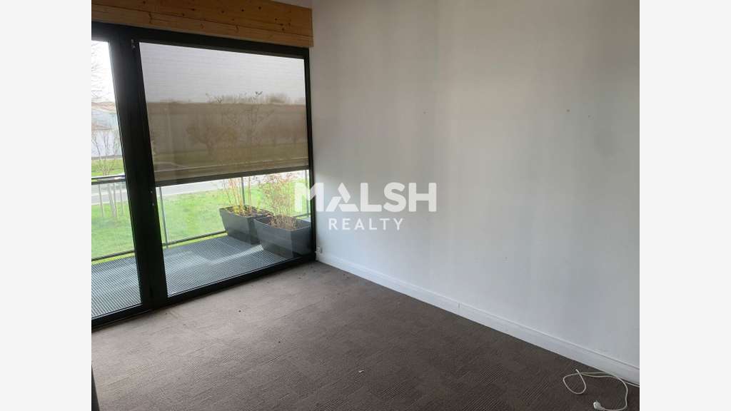 à louer 89m² de bureaux R+2 avec balcon à Beynost