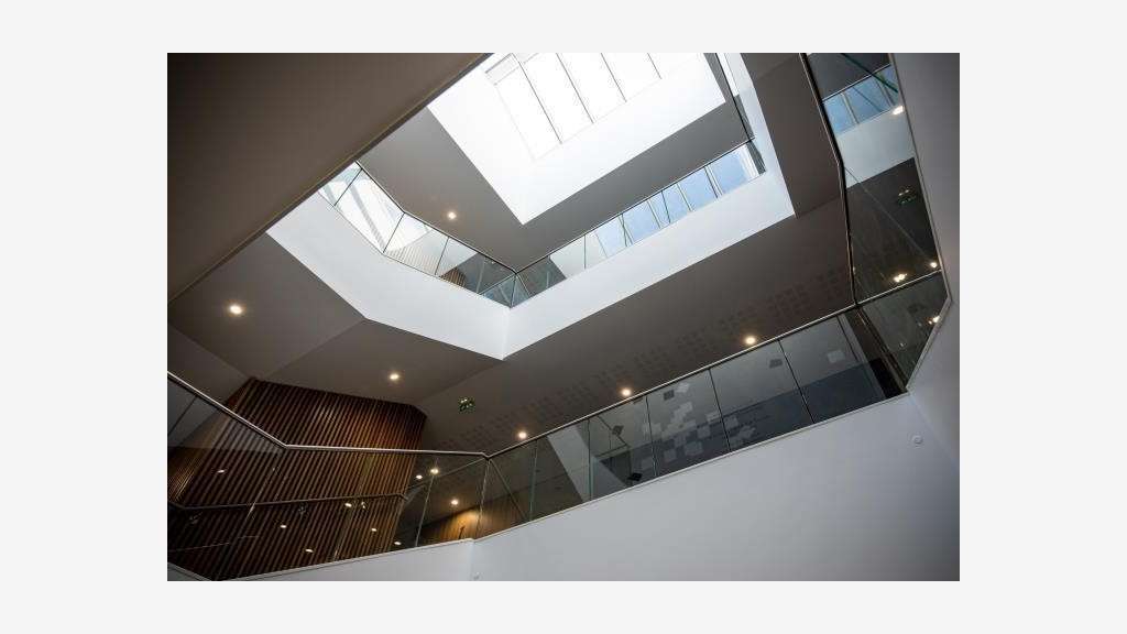À louer bureaux 795m² R+1 à Bezannes proche Reims