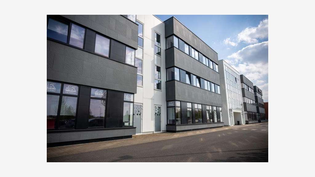 À louer bureaux 795m² R+1 à Bezannes proche Reims