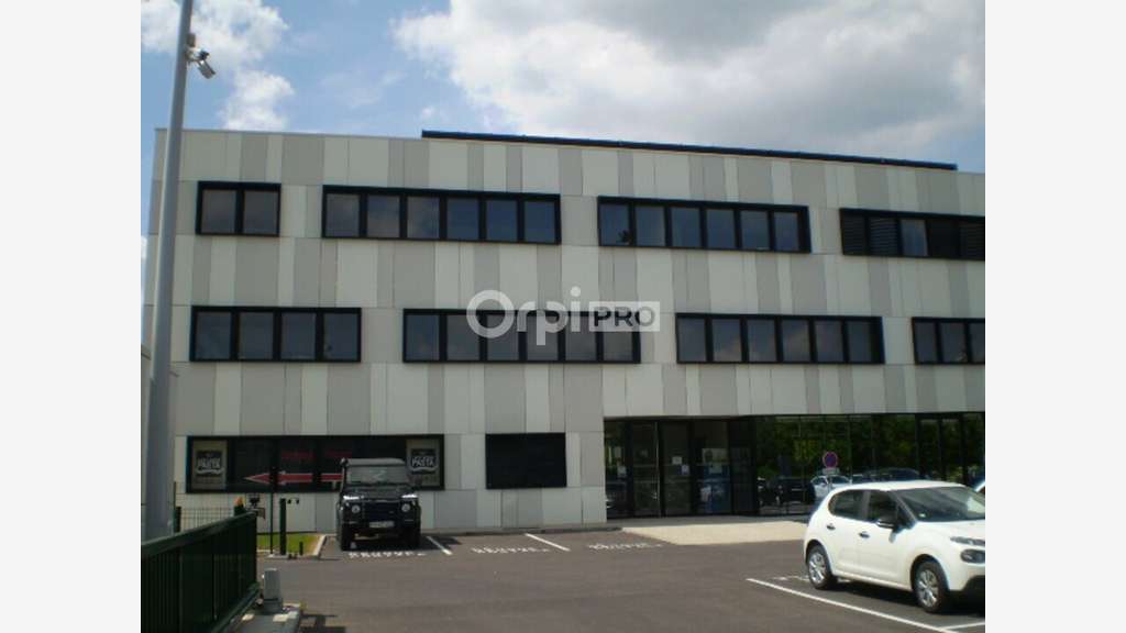 Bureaux neufs de 164m² à louer en R+1 à Bezannes