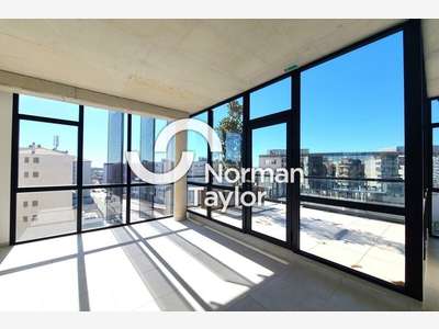 A louer bureaux 270m² face Polygone à Béziers