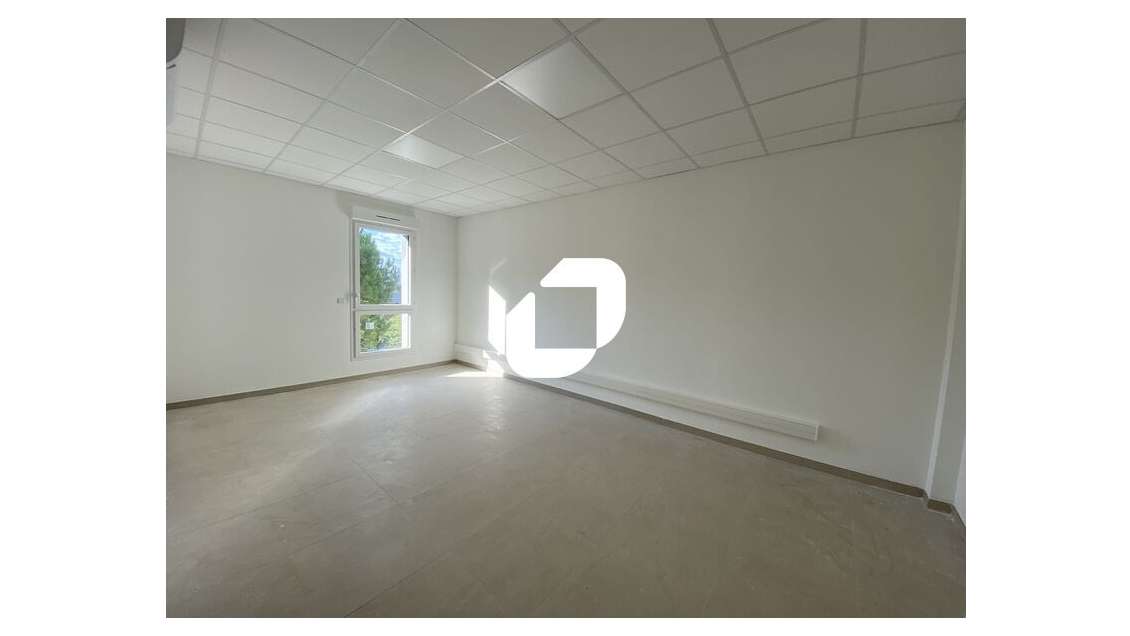 A louer Bureaux 235m² Beziers