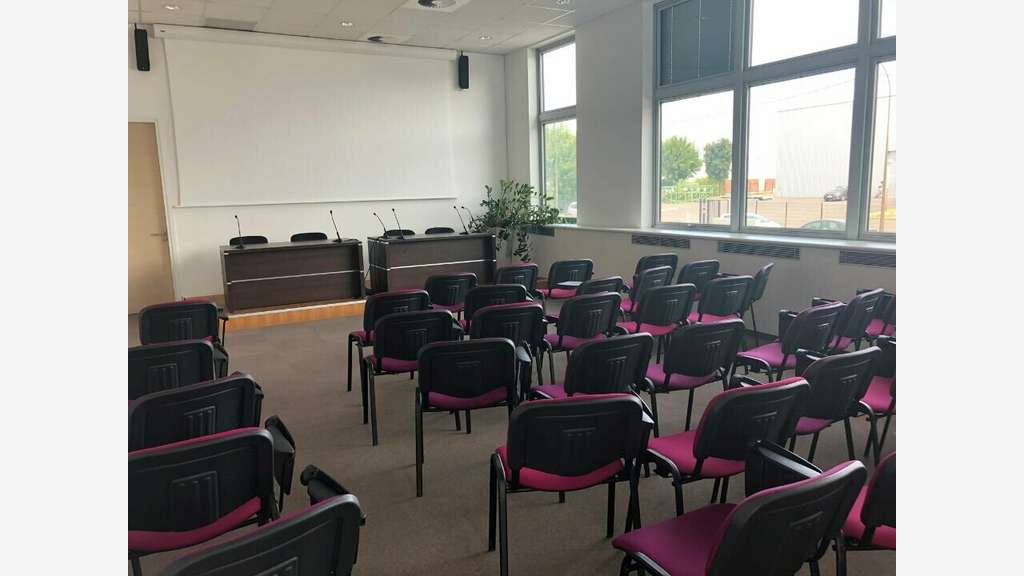 Bureaux et ateliers en pépinière en Ile-de-France