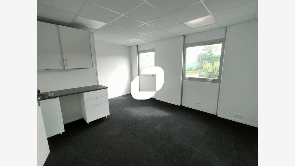 A louer Bureaux 150m² Bezons