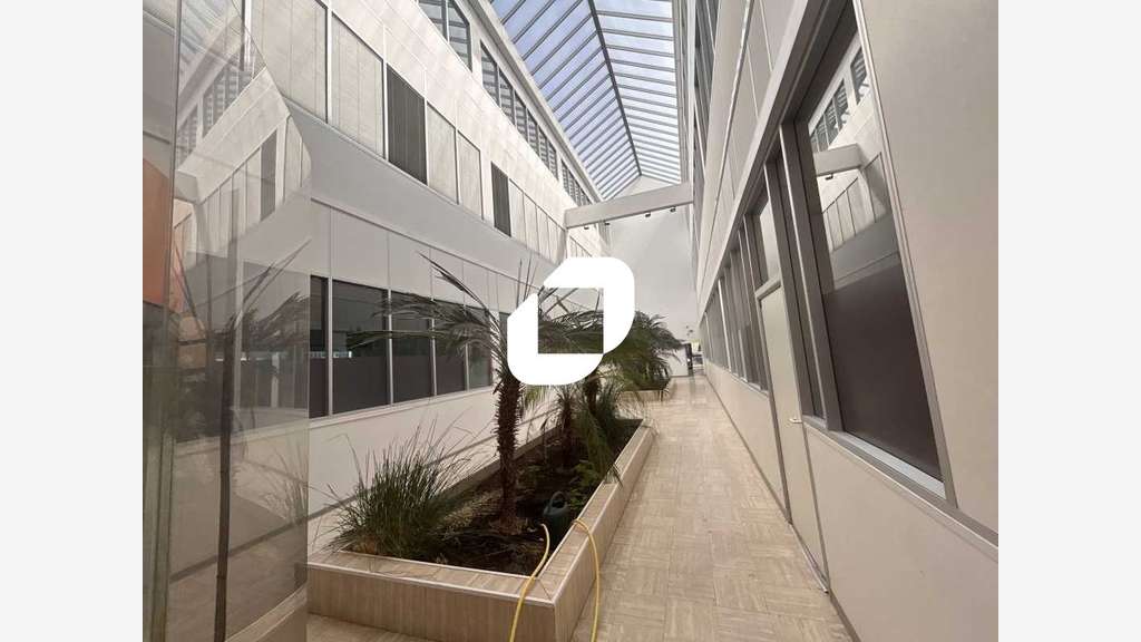 A louer Bureaux 700m² Bezons