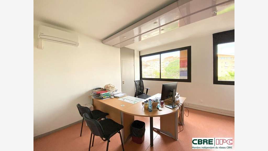 Location bureaux 230m² à Biarritz centre