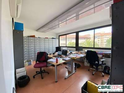 Location bureaux 111m² lumineux centre Biarritz