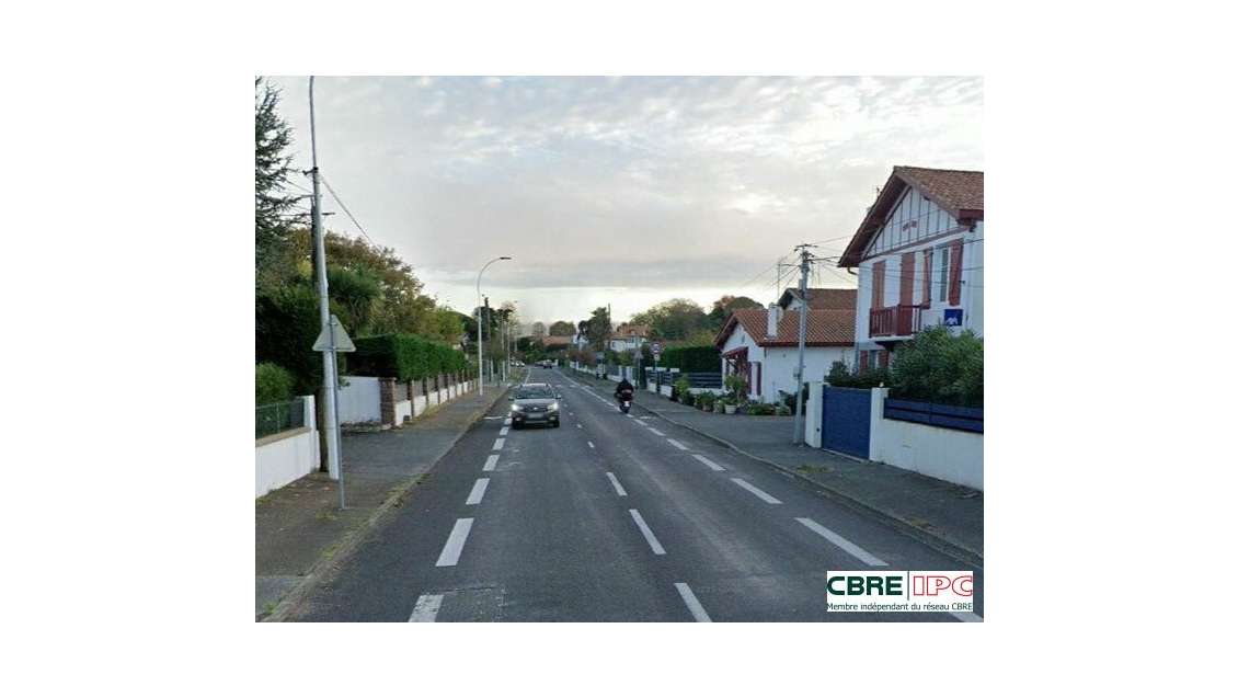 Location bureaux de 611m² à Biarritz axe passant