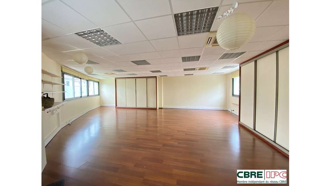 Location bureaux Biarritz Saint Martin Lac Marion