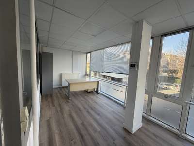 A louer bureau 50m² R+1 cœur de ville de Biarritz
