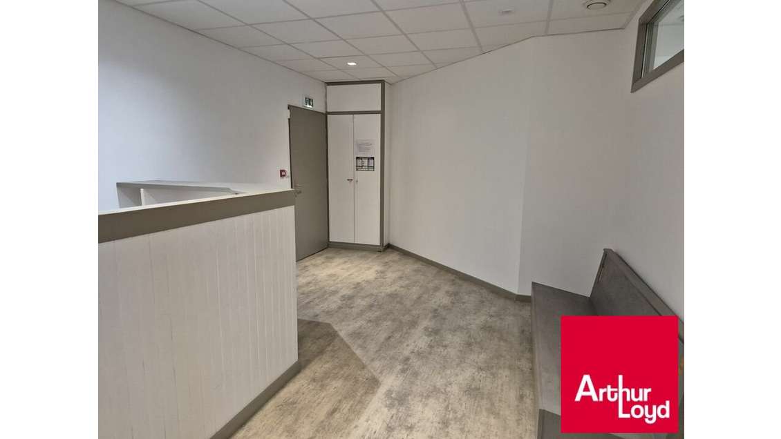 Bureaux 93m² à louer empl stratégique à Biarritz 