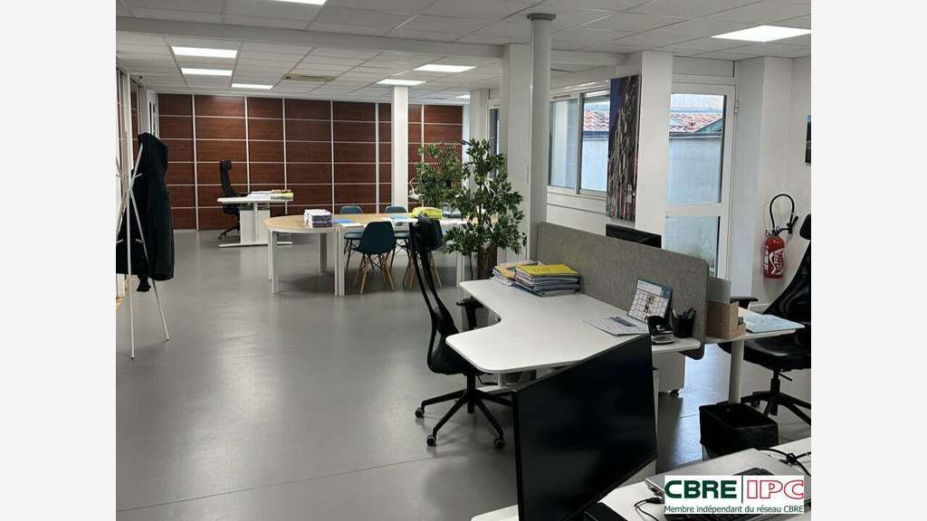 A louer bureaux 78m² à Biarritz quartier Gramont