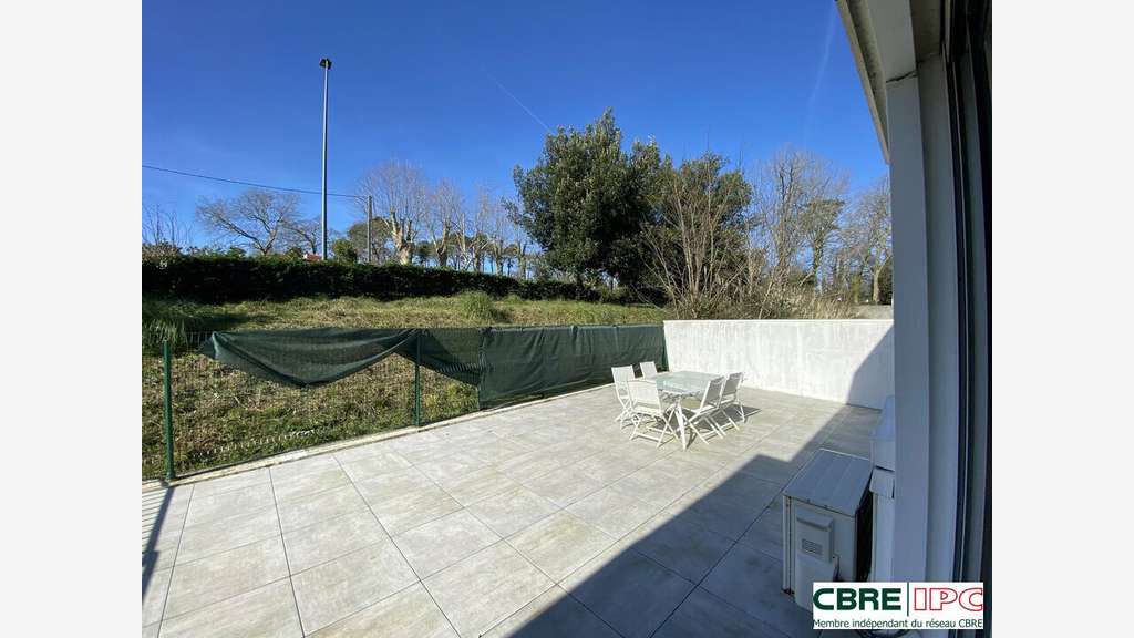 Location bureaux R+1 zone du Chapelet à Biarritz