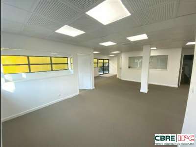 Location bureaux 100m² RDC Biarritz Lac Marion