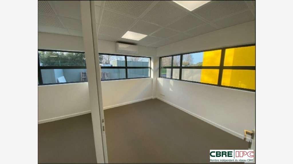 Location bureaux 100m² RDC Biarritz Lac Marion