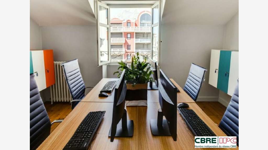 Location bureaux 16m² R+3 à Biarritz centre