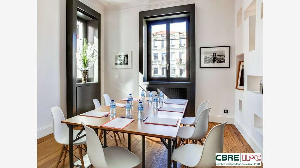 Location bureaux 17m² à R+1 à Biarritz centre