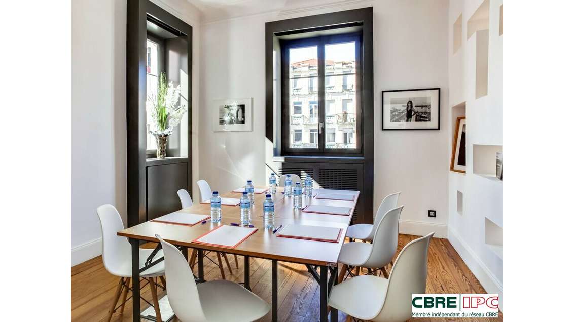 LOCATION - REF : 8235FD1