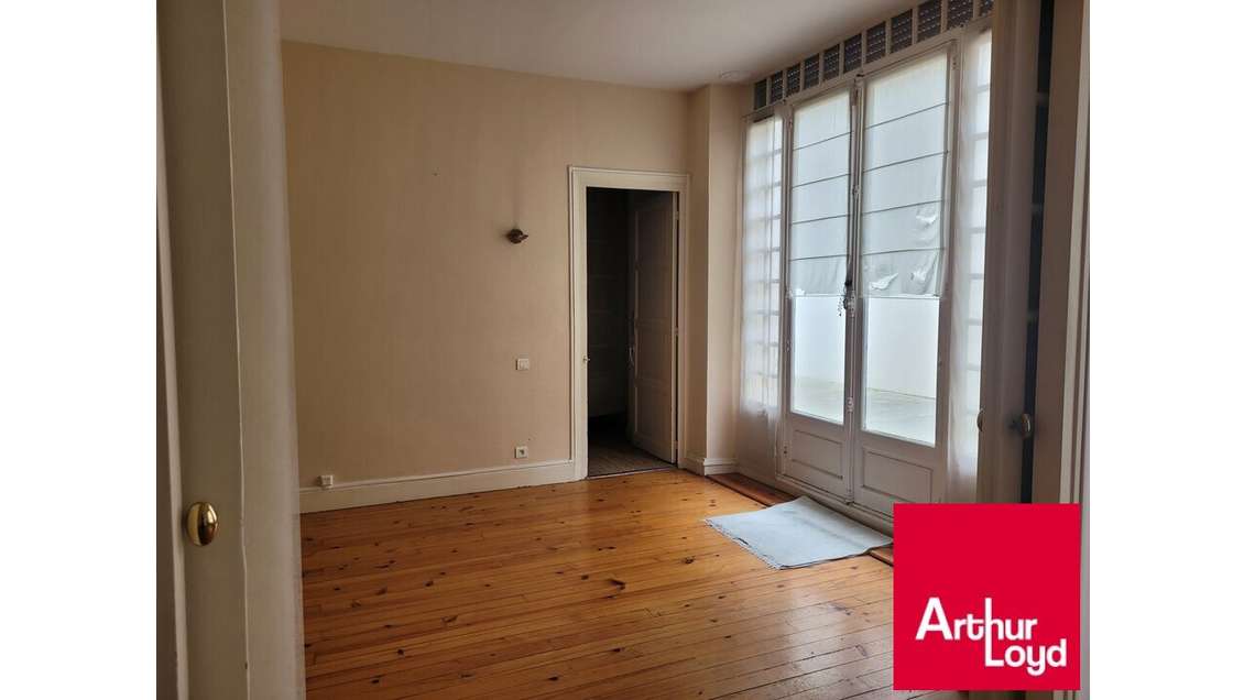 BIARRITZ, secteur luxe, BUREAUX de 105 m²