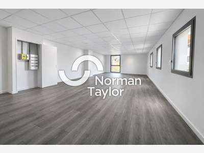 Bureaux 60m² à louer empl stratégique à Biarritz