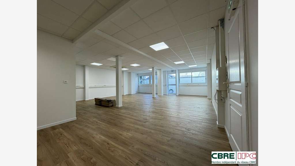 Location espace 100m² à Biarritz