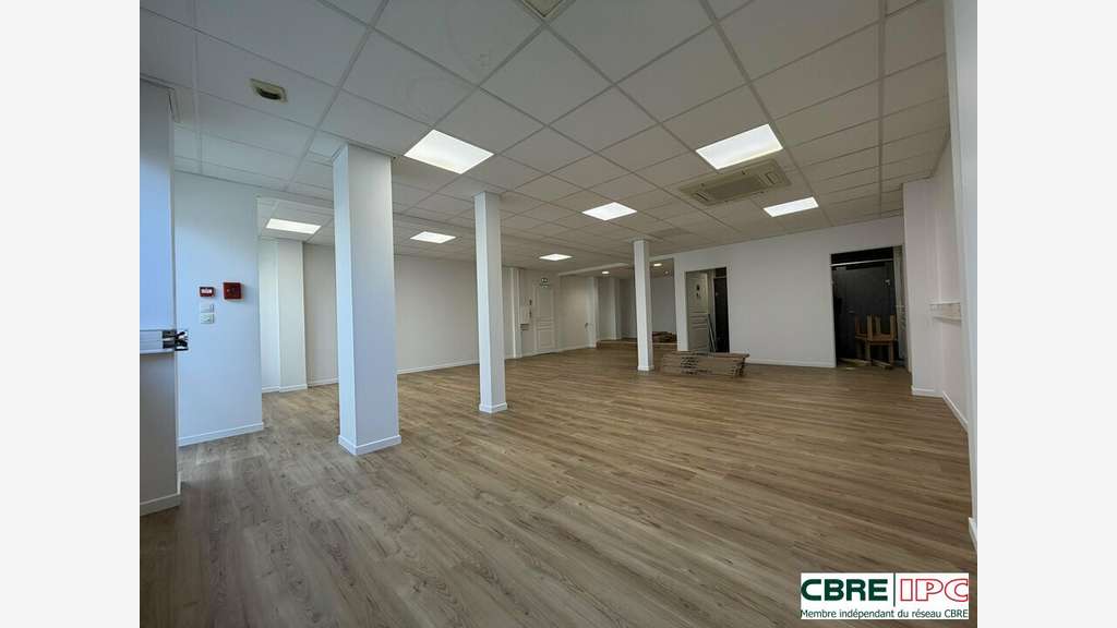 Location espace 100m² à Biarritz