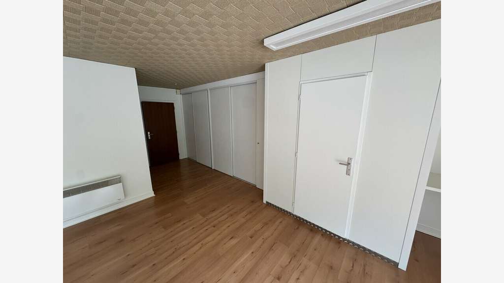 A louer bureaux lumineux 68m² empl N°1 à Biarritz