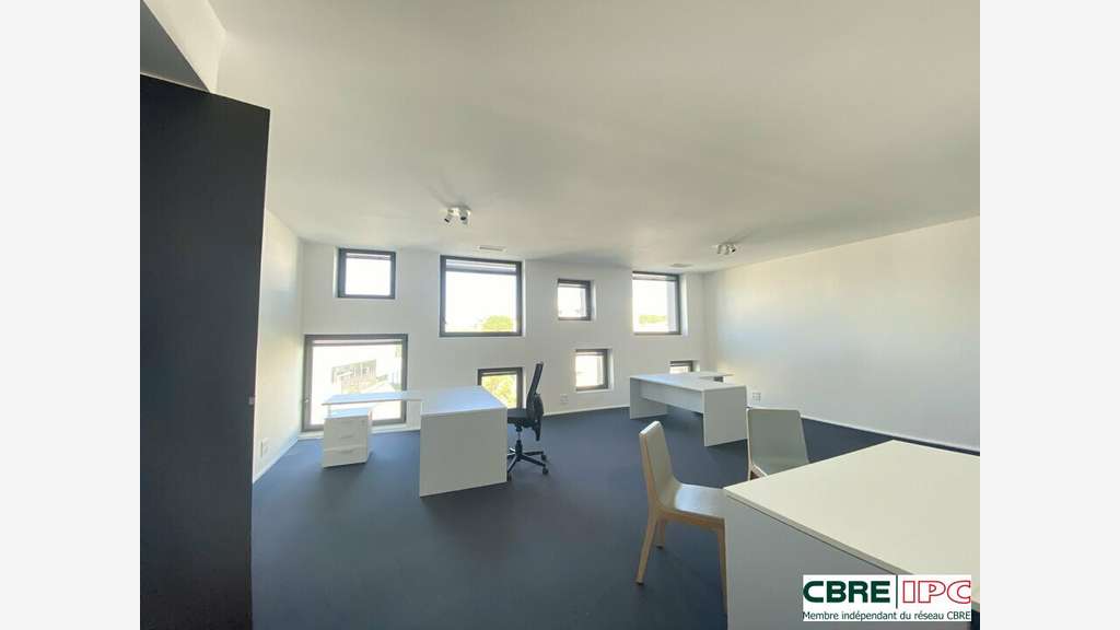 LOCATION - REF 8411FD