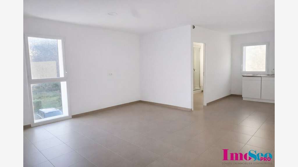 A louer bureaux 100m² empl stratégique à Bidart