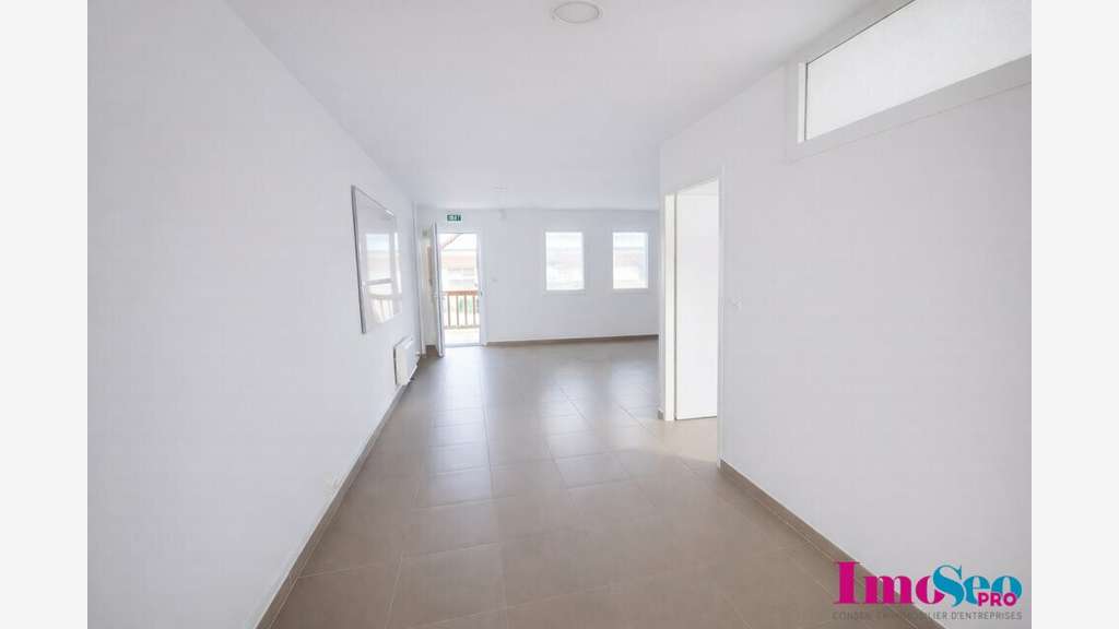 A louer bureaux 100m² empl stratégique à Bidart