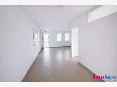 A louer bureaux 100m² empl stratégique à Bidart