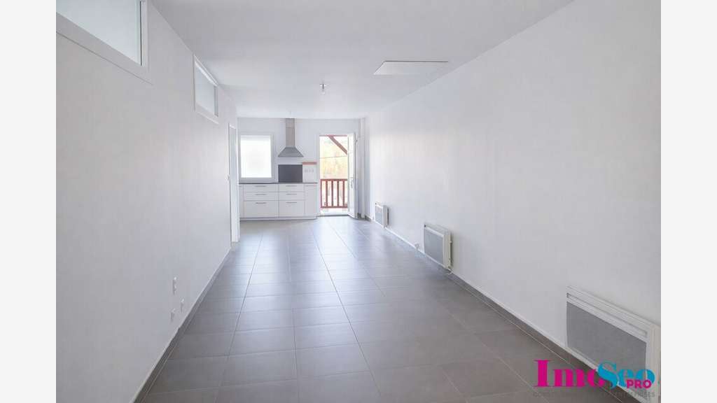 Appartement 90m² à louer ZA de Bassilour à Bidart