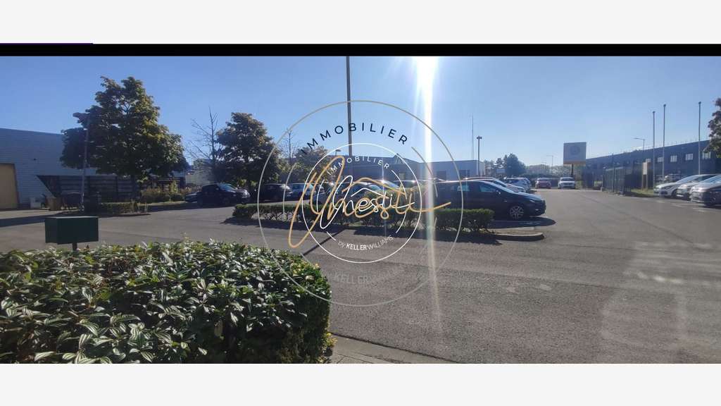 Bureaux à louer zone d'activités à Bierne A25