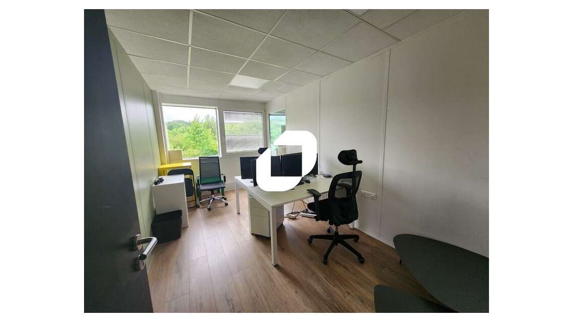 A louer Bureaux 288m² Bievres