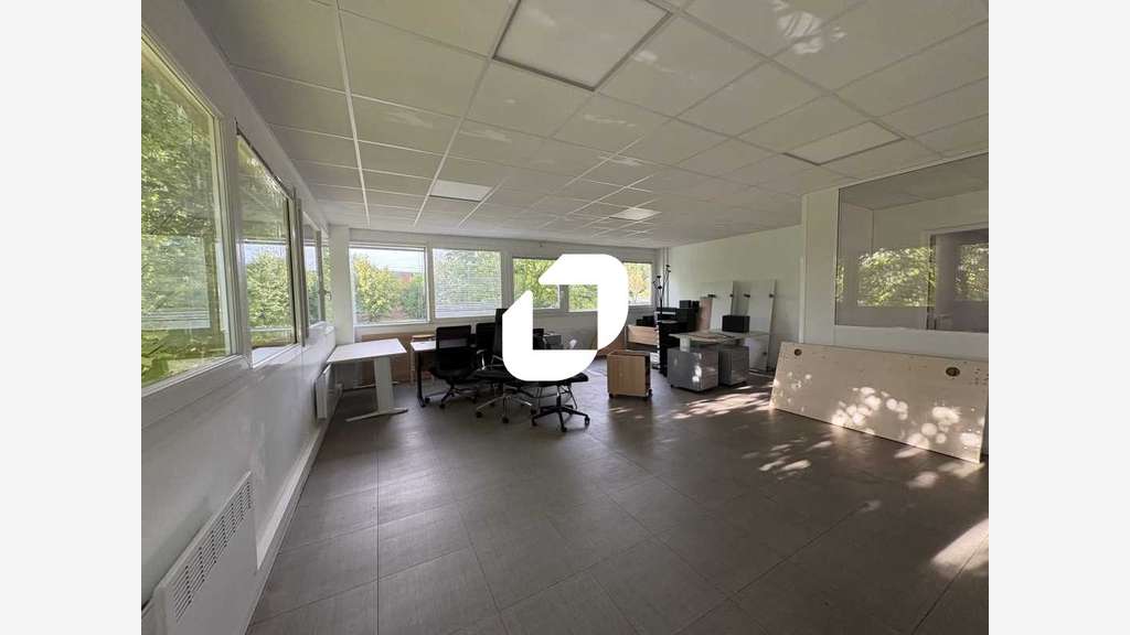 A louer Bureaux 314m² Bievres