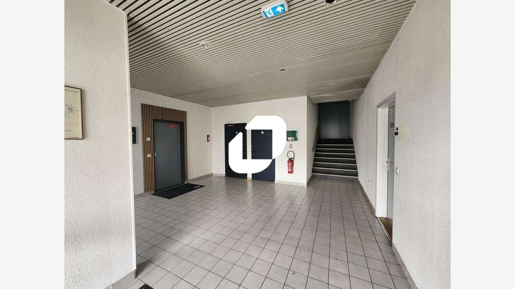 A louer Bureaux 348m² Bievres