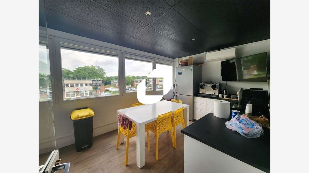 A louer Bureaux 288m² Bievres