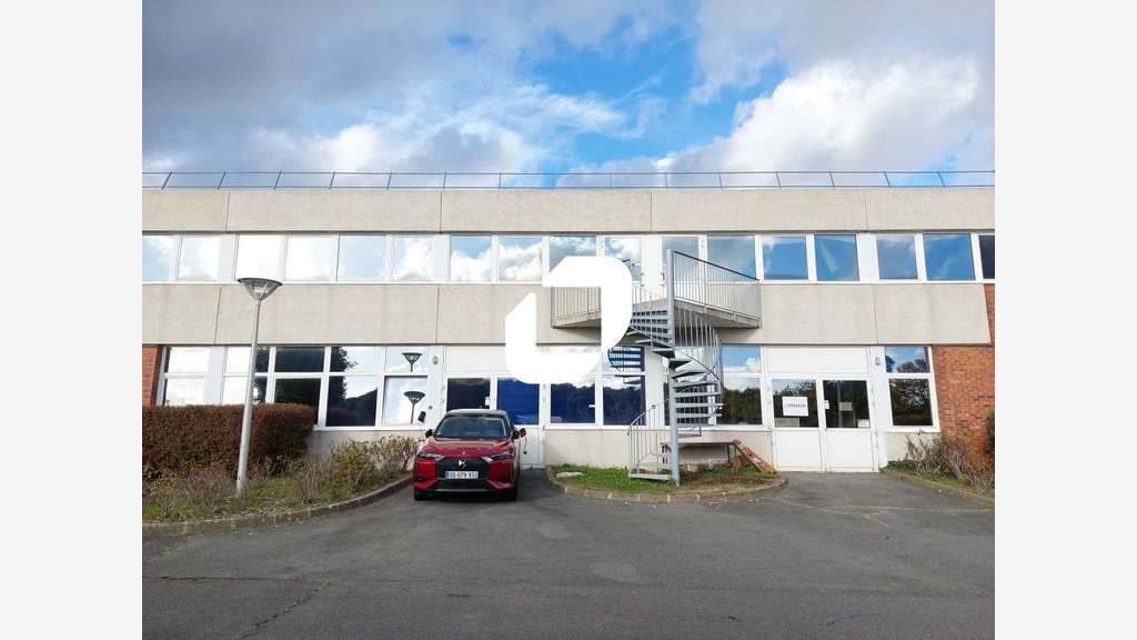 A louer Bureaux 800m² Bievres