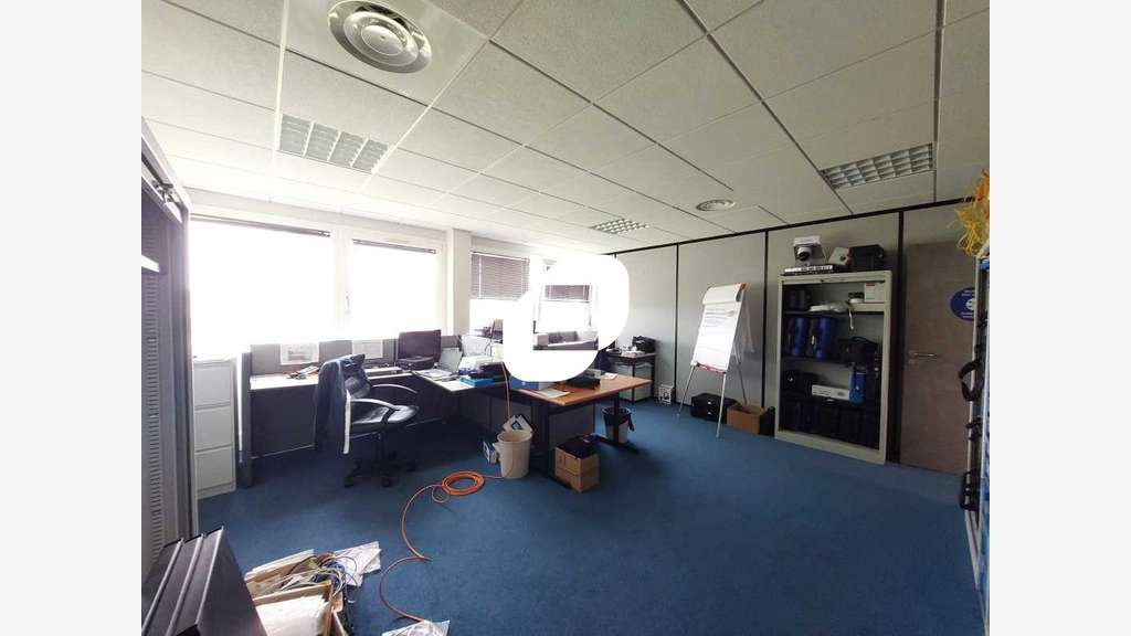 A louer Bureaux 201m² Bievres