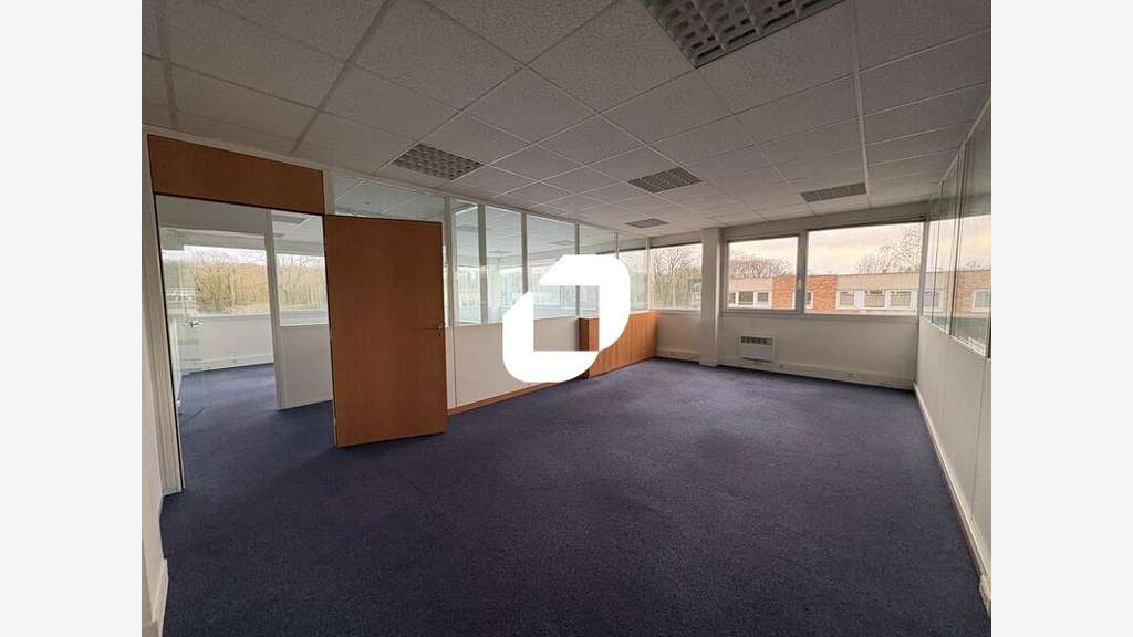A louer Bureaux 634m² Bievres