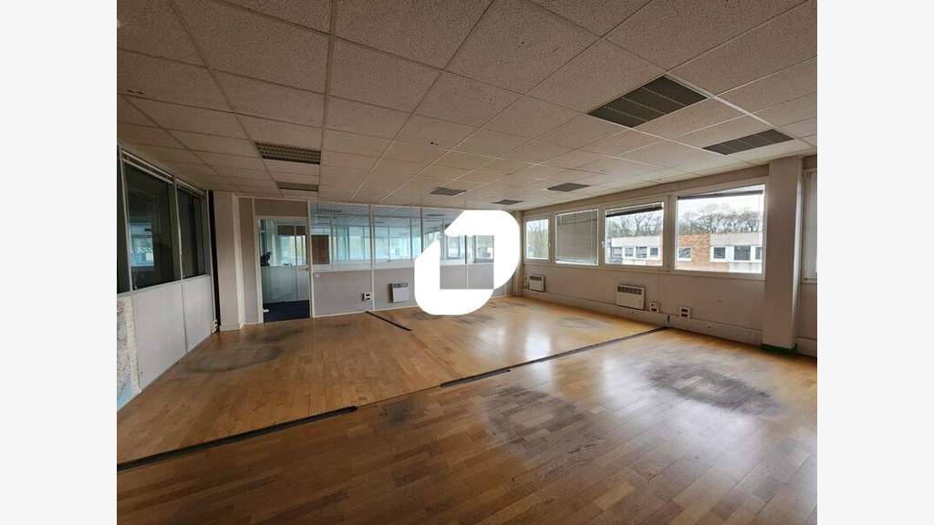 A louer Bureaux 58m² Bievres