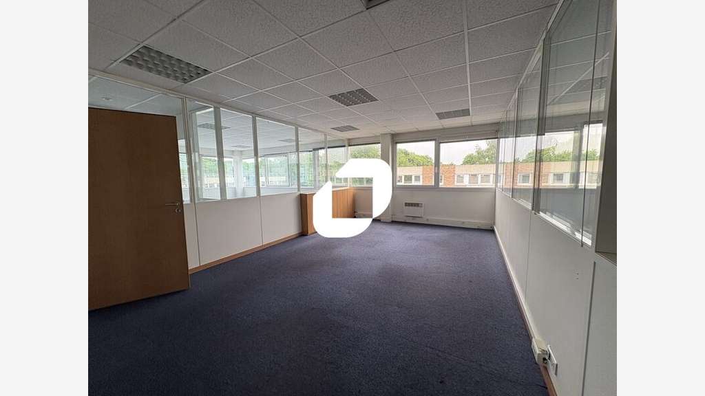 A louer Bureaux 58m² Bievres