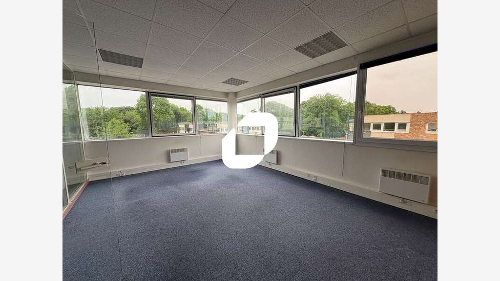 A louer Bureaux 58m² Bievres